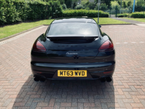 2013 Porsche Panamera D V6 Tiptronic in Black — image 5