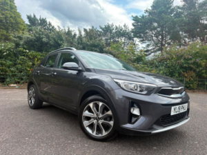 2019 Kia Stonic 1.4 2 SUV 5dr Petrol Manual Euro 6 (s/s) (98 Bhp) in Grey — image 2