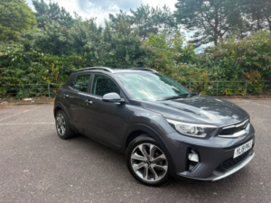 2019 Kia Stonic 1.4 2 SUV 5dr Petrol Manual Euro 6 (s/s) (98 Bhp) in Grey — image 4
