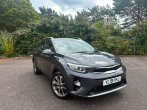 2019 Kia Stonic 1.4 2 SUV 5dr Petrol Manual Euro 6 (s/s) (98 Bhp) in Grey — image 5
