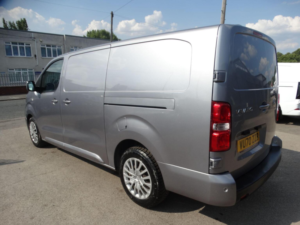 2020 Vauxhall Vivaro 2.0 Turbo D 3100 Sportive Auto L2 H1 Euro 6 (s/s) 5dr in Grey — image 6