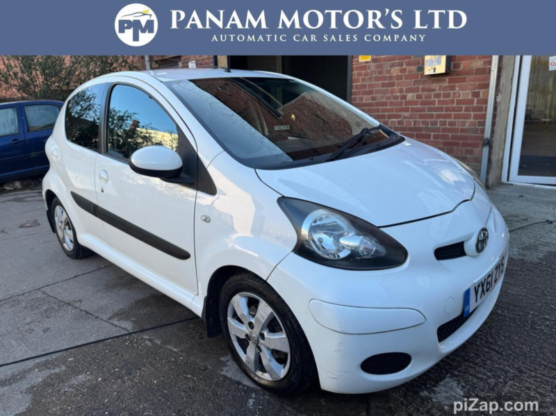 2011 Toyota Aygo 1.0 Vvt-I Go Multimode Euro 5 5dr (ac) in White — image 1