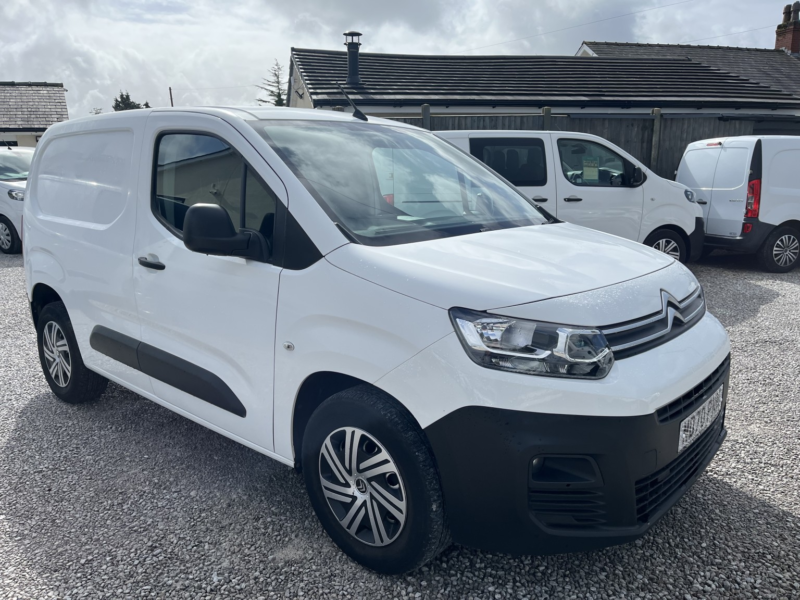2021 Citroen Berlingo 1.5 Bluehdi 1000 Worker M in White — image 1