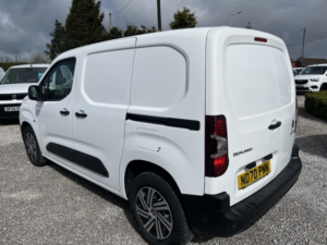 2021 Citroen Berlingo 1.5 Bluehdi 1000 Worker M in White — image 6