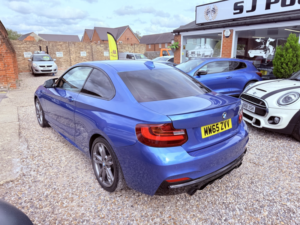 2015 BMW 2 Series 3.0 M235i Coupe in Blue — image 4