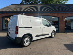 2023 Toyota Proace City 1.5 Bluehdi Active Short Panel Van Swb Euro 6 (s/s) 5dr in White — image 6