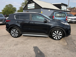 2016 Kia Sportage 2.0 Crdi Kx-4 SUV 5dr Diesel Auto AWD Euro 6 (182 Bhp) in Black — image 4
