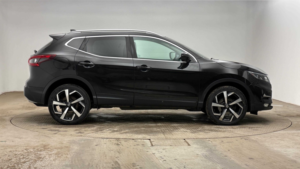 2019 Nissan Qashqai 1.5 Dci Tekna in Black — image 3