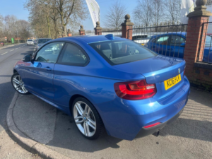 2015 BMW 2 Series 1.5 218i M Sport Euro 6 (s/s) 2dr in Blue — image 4