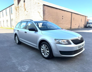 2014 Skoda Octavia 1.6 Tdi S Euro 5 (s/s) 5dr in Silver — image 2