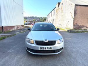 2014 Skoda Octavia 1.6 Tdi S Euro 5 (s/s) 5dr in Silver — image 4