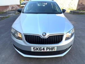 2014 Skoda Octavia 1.6 Tdi S Euro 5 (s/s) 5dr in Silver — image 5