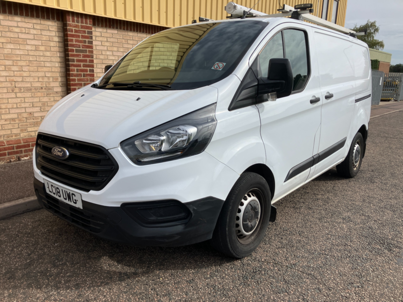 2018 Ford Transit Custom 2.0 320 Ecoblue Panel Van 5dr Diesel Manual L1 H1 Euro 6 (105 Ps) in White — image 1