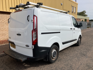 2018 Ford Transit Custom 2.0 320 Ecoblue Panel Van 5dr Diesel Manual L1 H1 Euro 6 (105 Ps) in White — image 5
