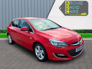 2014 Vauxhall Astra 1.6 16v Sri in Red — image 3