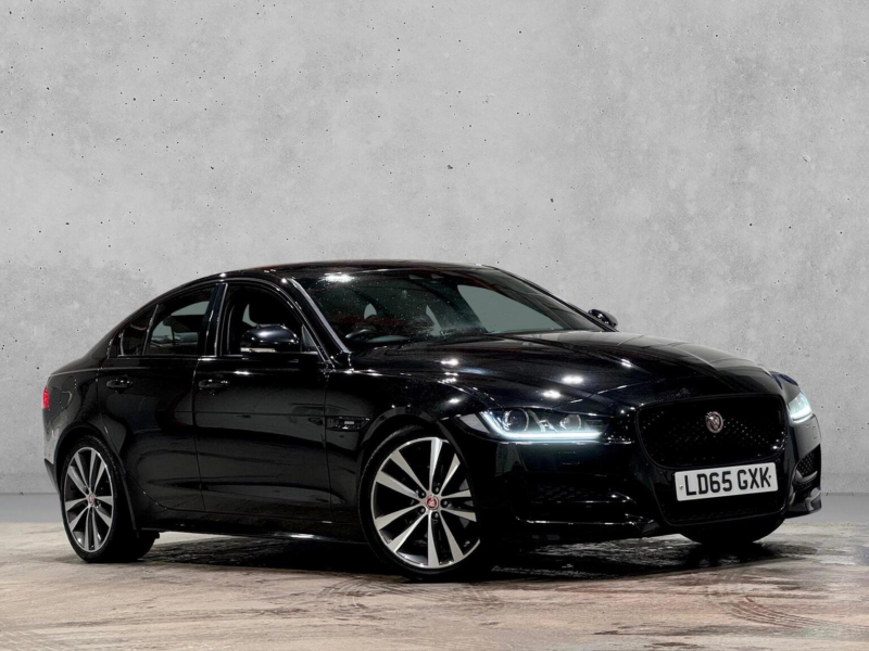 2015 Jaguar Xe 2.0d R-Sport Auto Euro 6 (s/s) 4dr in Black — image 1