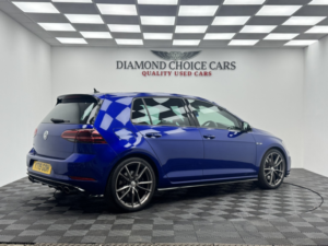 2019 Volkswagen Golf 2.0 Tsi R in Blue — image 6