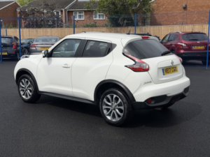 2017 Nissan Juke 1.2 Dig-T Tekna in White — image 5
