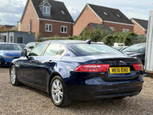 2016 Jaguar Xe 2.0 Gtdi Prestige Auto Euro 6 (s/s) 4dr in Blue — image 6