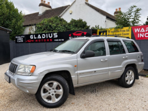 2005 Jeep Grand Cherokee 4.7 Overland 4WD 5dr in Silver — image 3