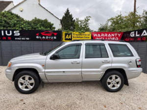 2005 Jeep Grand Cherokee 4.7 Overland 4WD 5dr in Silver — image 5