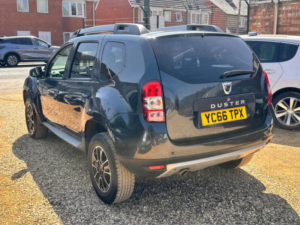 2016 Dacia Duster 1.5 Dci Prestige Euro 6 (s/s) 5dr in Grey — image 5