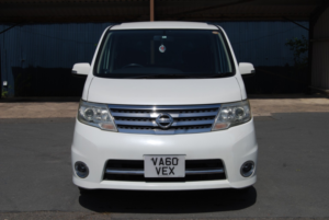 2010 Nissan Serena Highwaystar V Selection in White — image 2