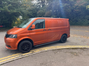 2004 Volkswagen Transporter in Red — image 3