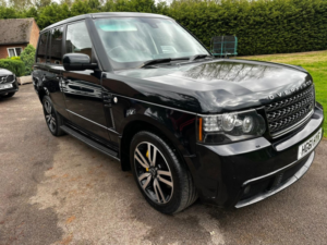 2011 Land Rover Range Rover 4.4 Td V8 Vogue in Black — image 6