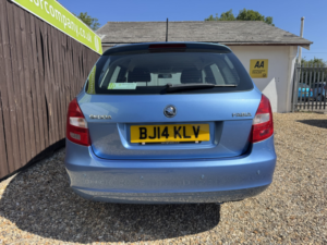 2014 Skoda Fabia 1.2 Tsi Se in Blue — image 5