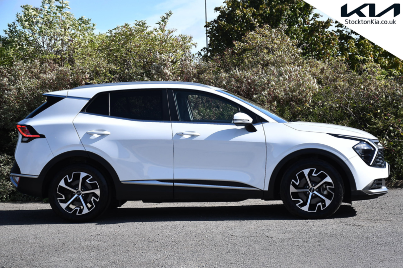 2023 Kia Sportage 1.6 H T-Gdi 3 SUV 5dr Petrol Hybrid Auto Euro 6 (s/s) (226 Bhp) in White — image 1