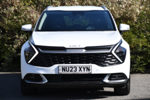 2023 Kia Sportage 1.6 H T-Gdi 3 SUV 5dr Petrol Hybrid Auto Euro 6 (s/s) (226 Bhp) in White — image 4