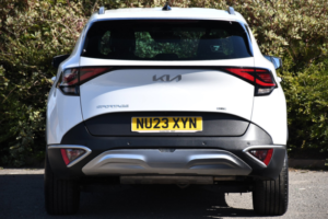 2023 Kia Sportage 1.6 H T-Gdi 3 SUV 5dr Petrol Hybrid Auto Euro 6 (s/s) (226 Bhp) in White — image 6