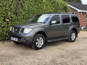 2007 Nissan Pathfinder 2.5 Dci Aventura in Grey — image 6
