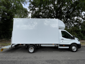 2023 Ford Transit 2.0 Transit Leader Single Chassis Cab 350 L4 2.0l Ecoblue 130ps Rwd 6 Speed Manual in White — image 5