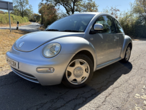 2002 Volkswagen Beetle 2.0 in Silver — image 2