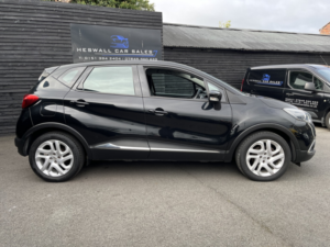 2014 Renault Captur 1.5 Dynamique Medianav Dci 90 Stop & Start in Black — image 2