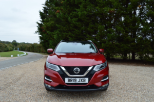 2019 Nissan Qashqai 1.3 Dig-T Tekna in Red — image 3