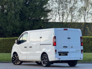 2016 Vauxhall Vivaro 1.6 Cdti 2700 Biturbo Ecoflex Sportive L1 H1 Euro 5 (s/s) 5dr in White — image 5