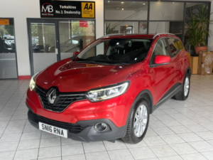 2016 Renault Kadjar 1.5 Dynamique Nav Dci 110 in Red — image 5