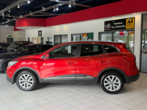2016 Renault Kadjar 1.5 Dynamique Nav Dci 110 in Red — image 6