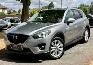 2014 Mazda Cx-5 2.0 Skyactiv-G Sport Nav in Silver — image 3