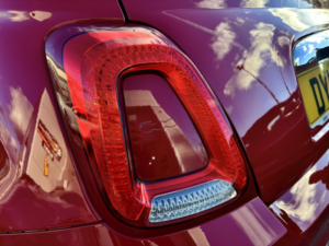 2016 Fiat 500 1.2 500 My17 1.2 69hp Lounge in Red — image 4