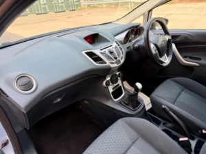 2009 Ford Fiesta 1.25 Zetec 5dr in Blue — image 5