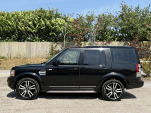 2012 Land Rover Discovery 4 3.0 Sd V6 Hse in Black — image 5