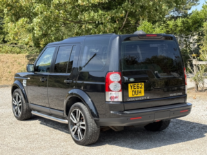 2012 Land Rover Discovery 4 3.0 Sd V6 Hse in Black — image 6