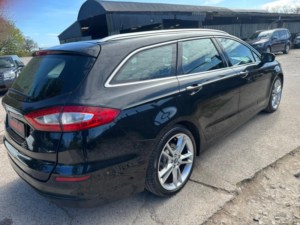 2015 Ford Mondeo 2.0 Tdci Titanium in Black — image 4