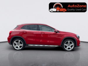 2019 Mercedes-Benz Gla 1.6 Gla200 Amg Line in Red — image 5