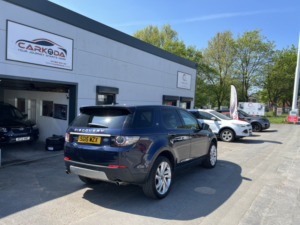 2015 Land Rover Discovery Sport 2.2 Sd4 Hse Luxury in Blue — image 2
