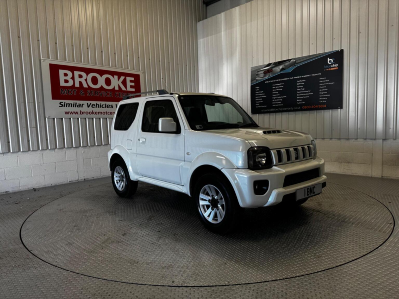 2015 Suzuki Jimny 1.3 Vvt Sz4 4WD Euro 5 3dr in White — image 1